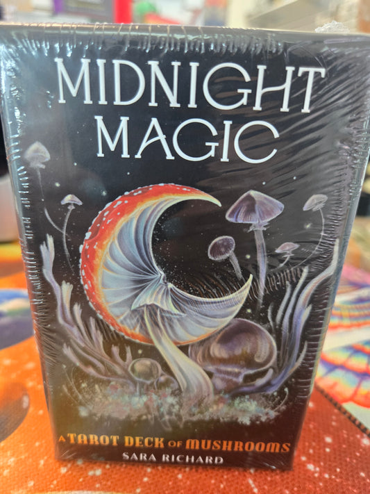 Midnight Magic Tarot (Mandi)